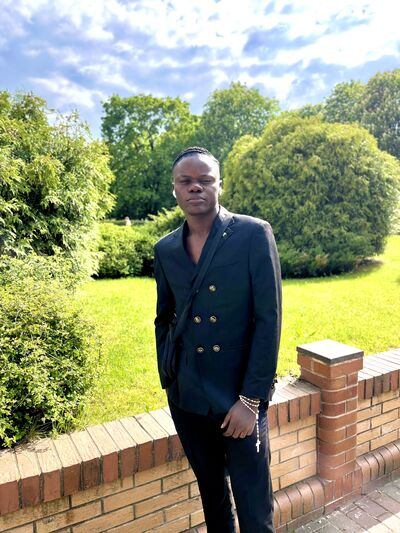  ,   Barcelonais, 23 ,   ,   