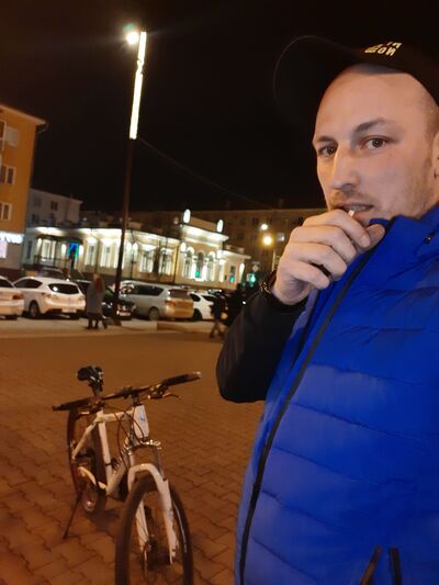  ,   Alex, 35 ,   ,   