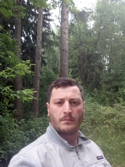  ,   Goga, 42 ,   
