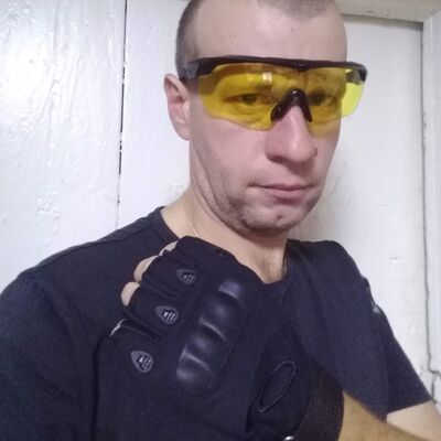  ,   Pavel, 43 ,   ,   