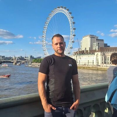  London Colney,   , 31 ,     , c 