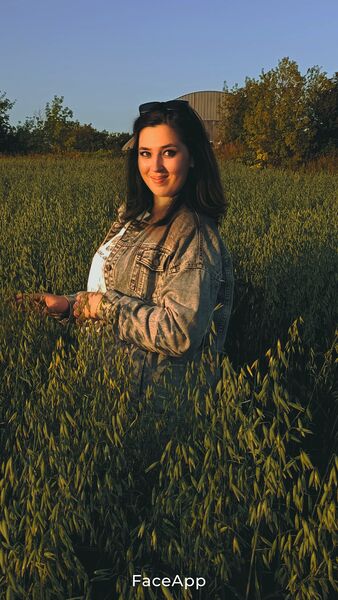  ,   Anastasia, 29 ,   ,   , c , 