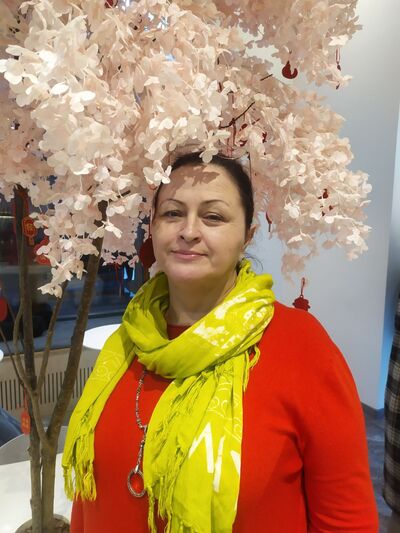  ,   Eva, 53 ,   ,   