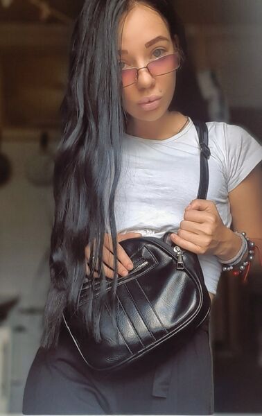  --,   Anna, 33 ,   ,   