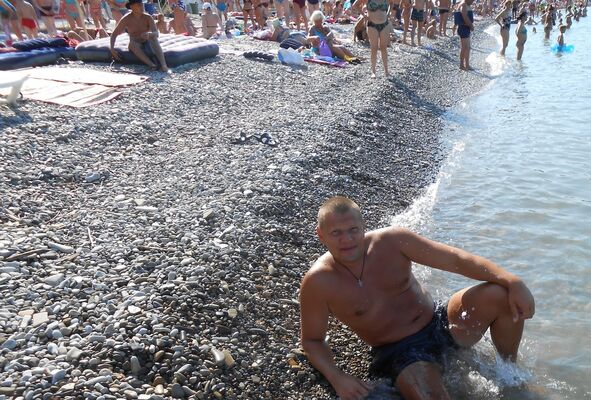  ,   Sergei, 44 ,   ,   , c 