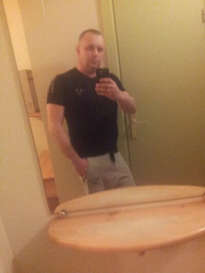  ,   Harijs, 47 ,   ,   