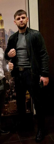  --,   Jon Medik, 25 ,  