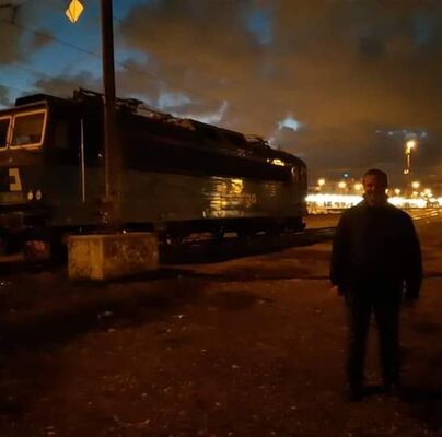  ,   Radu, 32 ,   ,   