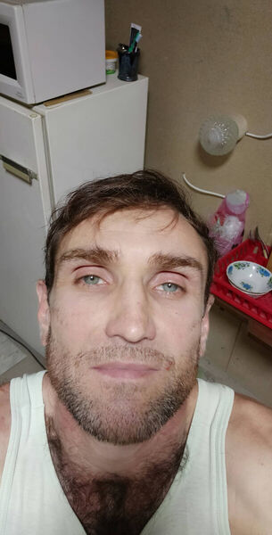  ,   Viktor, 52 ,     , c 