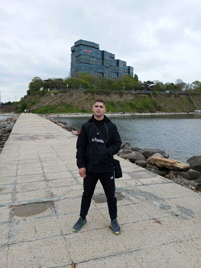  ,   Nikolay, 25 ,   ,   , c 