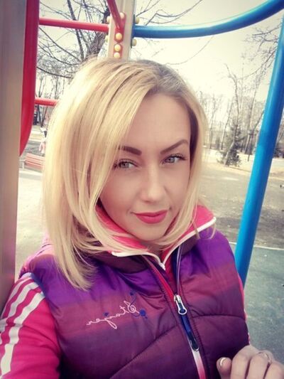 Знакомства Харьков, фото девушки Лариса, 27 лет, познакомится для флирта, любви и романтики, cерьезных отношений