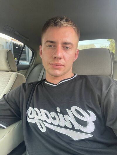  ,   Anton, 25 ,   ,   