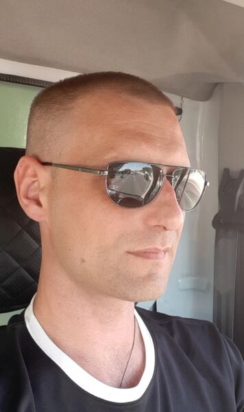  ,   Yanis, 42 ,   ,   , c 