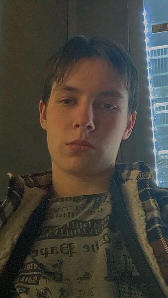  ,   Alex, 21 ,   ,   , c , 