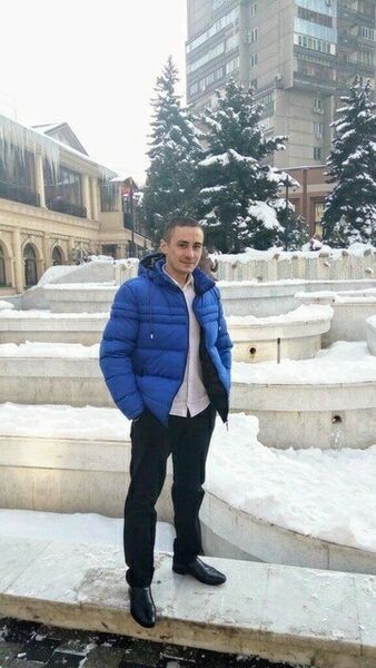  ,   Alex, 37 ,   ,   , c , 