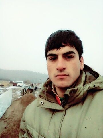  ,   Farrux, 28 ,   
