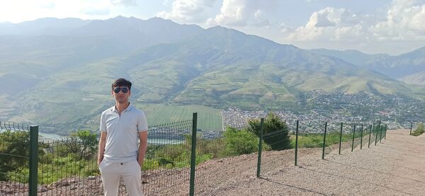  ,   Jahongir, 25 ,   ,   , c , 