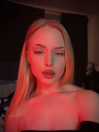  ,   Diana, 22 ,   ,   