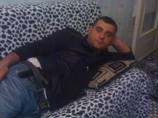  ,   Gigilo, 38 ,   