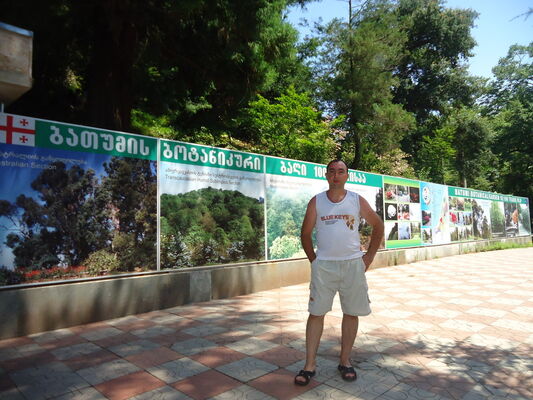  ,   Lazare, 39 ,   