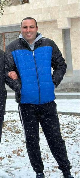  ,   Garik, 41 ,  