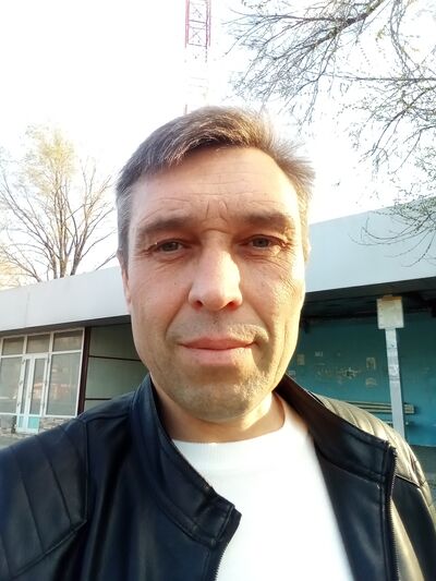  ,   Vlad, 46 ,   ,   