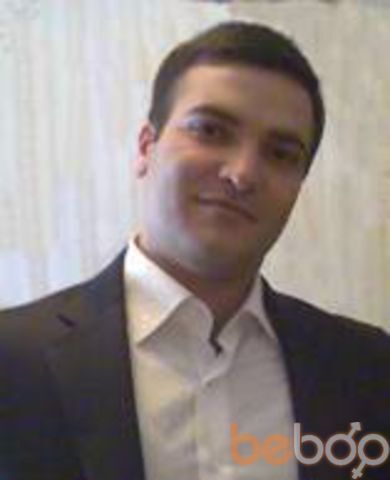  ,   Realist, 40 ,   ,   , c 