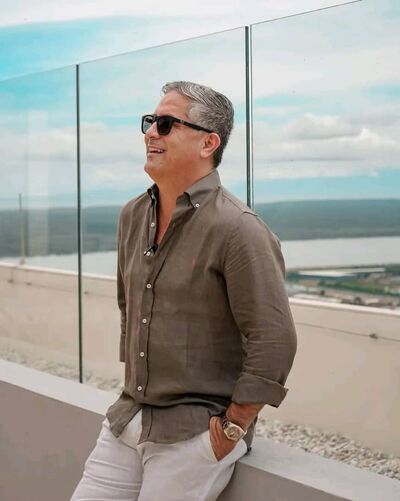  Lagos,   Jerry well, 53 ,   ,   