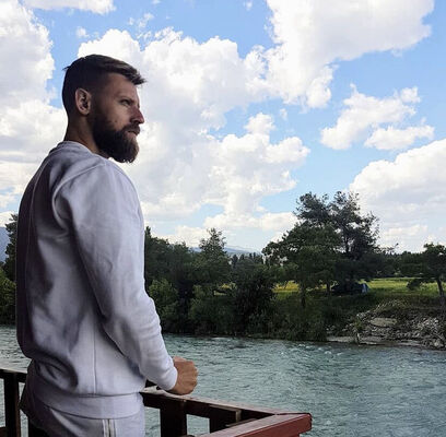  ,   Simon, 33 ,   ,   
