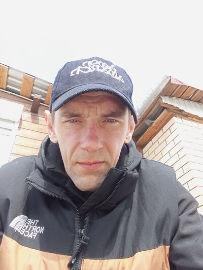  ,   Sergei, 33 ,   ,   
