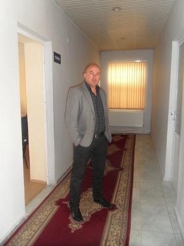  ,   Mahir, 44 ,   
