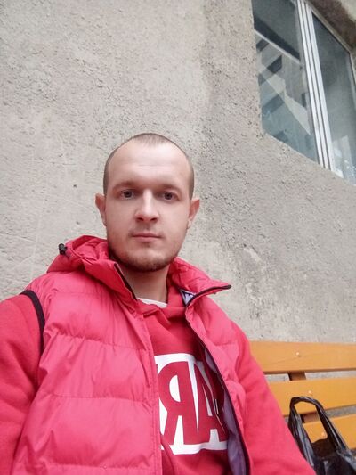  ,   Maxim, 32 ,   ,   , c , 