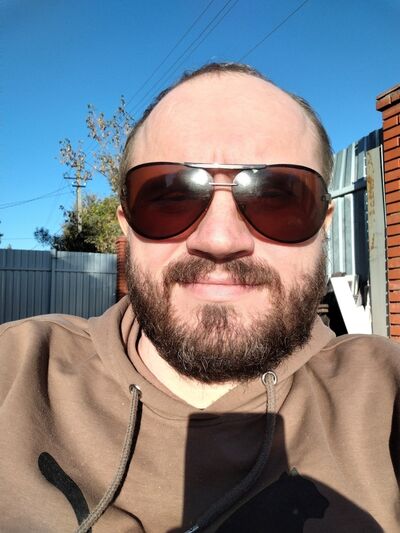  ,   Mikhail, 42 ,   ,   , c , 