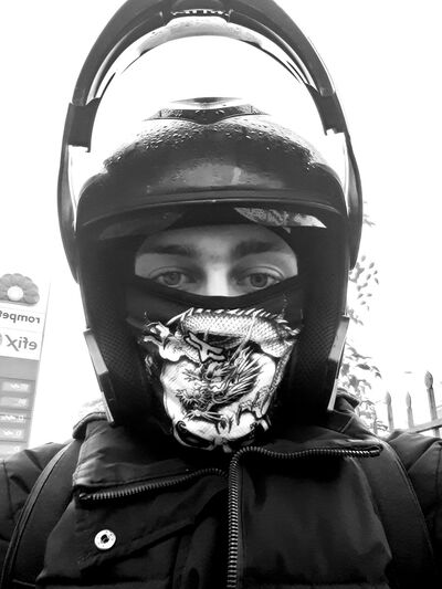  ,   Sergiu, 27 ,   ,   , c 