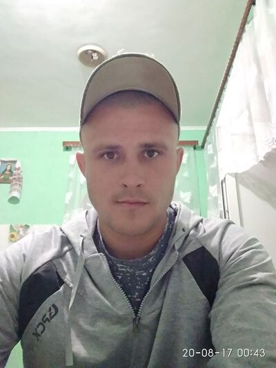  ,   Vitalik, 37 ,   