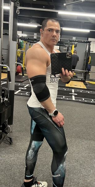  Praha,   Denis, 42 ,   ,   , c 