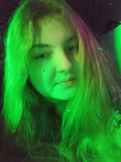  ,   Vika, 18 ,   ,   