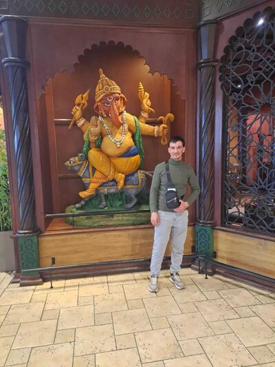  ,   Abdylhalym, 32 ,   ,   