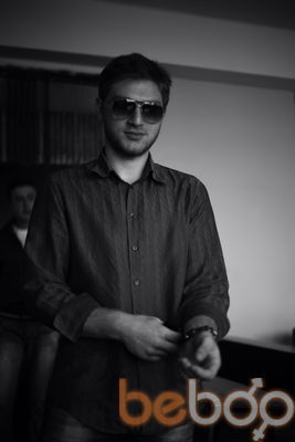  ,   Gio, 34 ,   