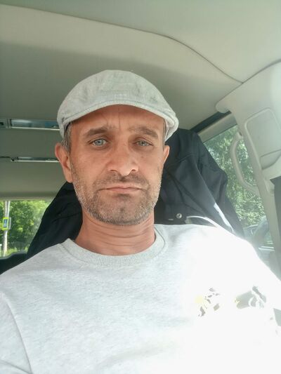  ,   Rustam, 47 ,   ,   , c , 