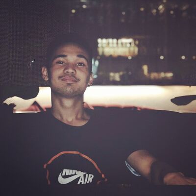  ,   Ali, 25 ,   ,   