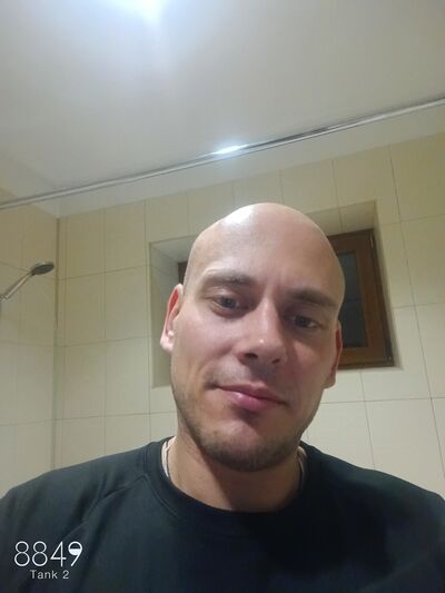  ,   Klaus, 36 ,   ,   