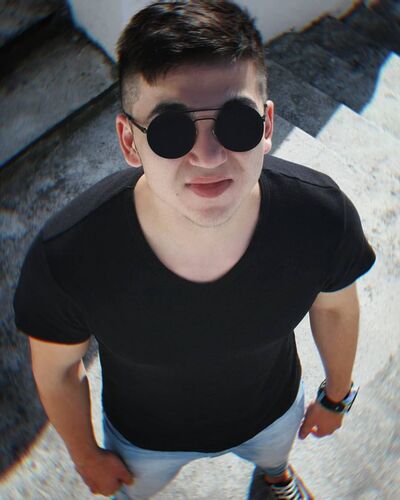  ,   Ruslan, 30 ,   ,   , c , 