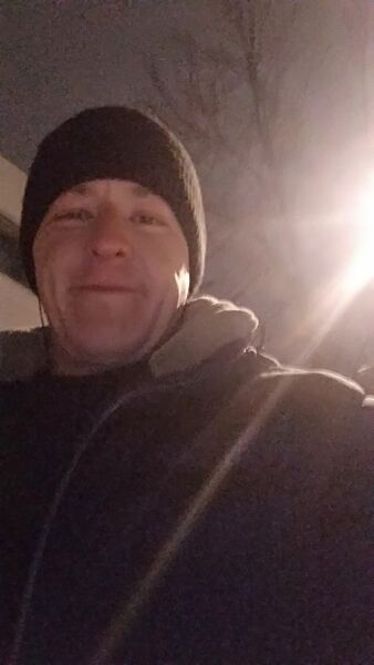  ,   Valentin, 39 ,   
