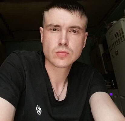  ,   Yury, 33 ,   ,   , c , 