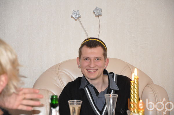  ,   Alex, 36 ,   