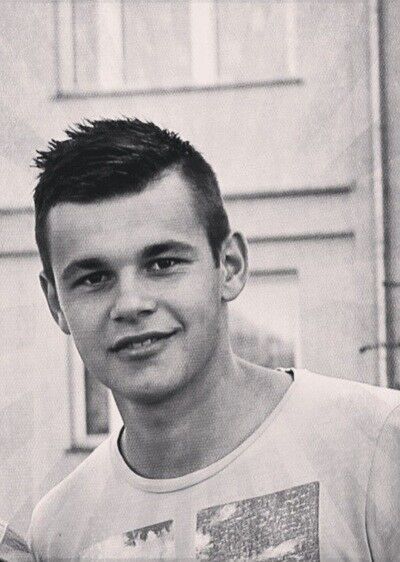  ,   Vasya, 32 ,   ,   , c 