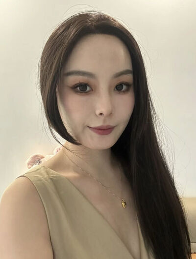  ,   Mila, 39 ,   ,   