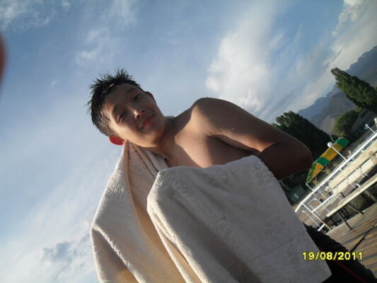 ,   Aziz, 31 ,     , c 