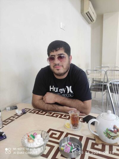  ,   Kamran, 32 ,   ,   